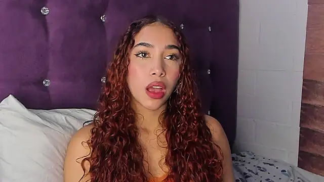 Snapshot of LiaHansson00 chatting on 06-03-26, 04:01 LiaHansson00 online show from 06-03-26, 04:01