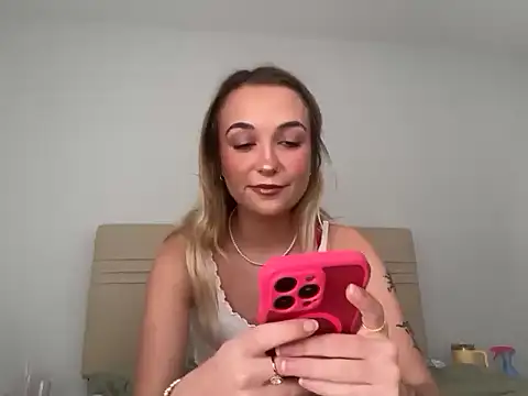 Snapshot of kelseyblu chatting on 03-02-26, 11:44 kelseyblu online show from 03-02-26, 11:44