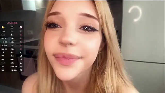 ViolaFaa online show from 04-18-26, 09:44