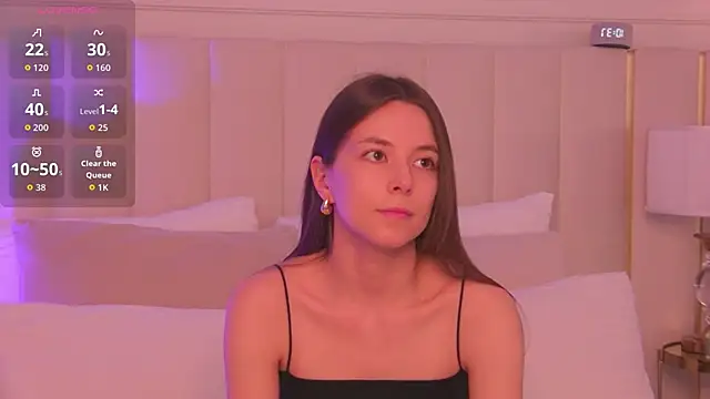 AlisseMoore online show from 04-17-26, 06:38