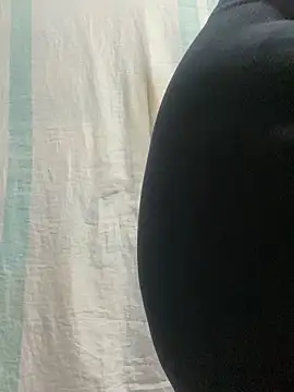 Snapshot of Mastress-cuckold chatting on 05-27-26, 10:39 Mastress-cuckold online show from 05-27-26, 10:39