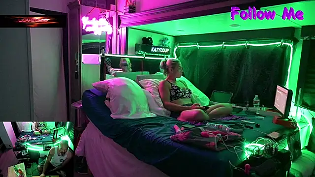 Katycouple69 online show from 05-17-26, 07:58