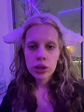 Maxine gold online show from 02-27-26, 08:08