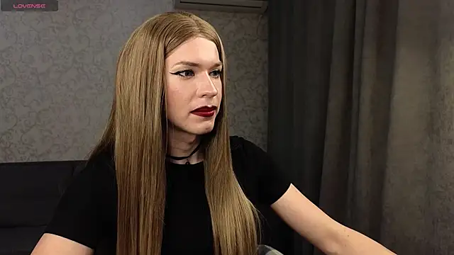 Snapshot of Anna_inHear chatting on 05-21-26, 07:44 Anna inHear online show from 05-21-26, 07:44