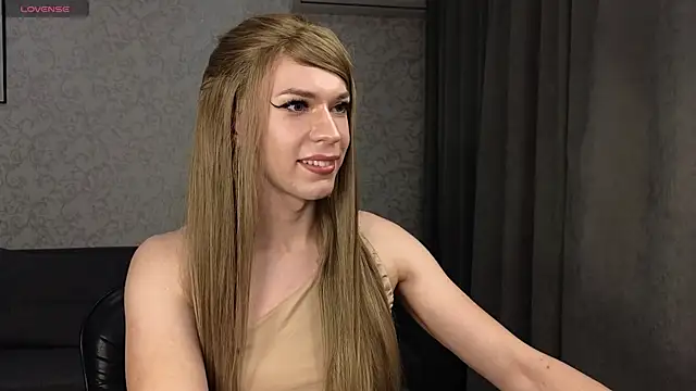Snapshot of Anna_inHear chatting on 05-13-26, 08:38 Anna inHear online show from 05-13-26, 08:38