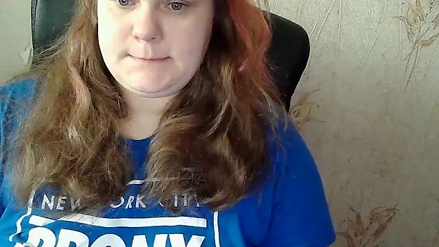 Snapshot of DollyGersoon chatting on 02-15-26, 07:42 DollyGersoon online show from 02-15-26, 07:42