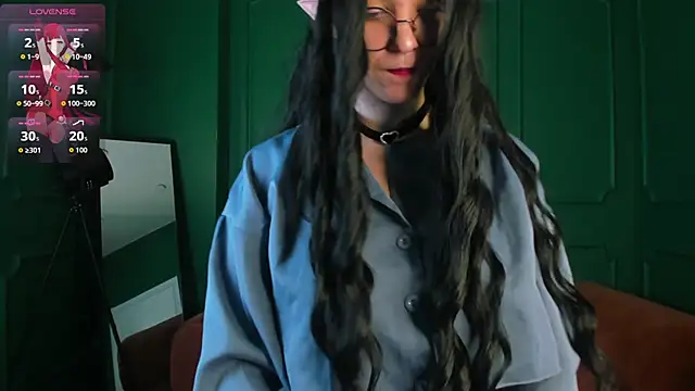 Snapshot of Crystal_lovley chatting on 02-05-26, 10:16 Crystal lovley online show from 02-05-26, 10:16