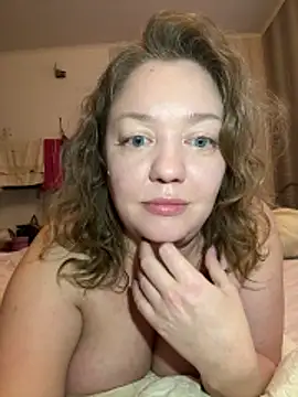 Snapshot of BBBWOOW chatting on 02-18-26, 02:31 BBBWOOW online show from 02-18-26, 02:31