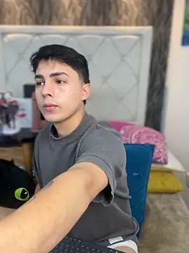 Samu Hott online show from 03-12-26, 08:13