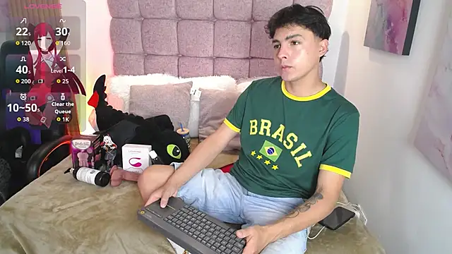 Snapshot of Samu_Hott chatting on 05-30-26, 08:14 Samu Hott online show from 05-30-26, 08:14