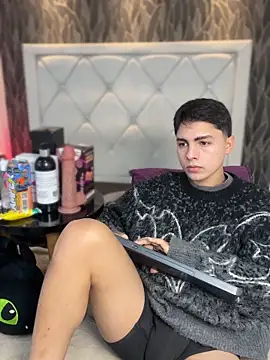 Samu Hott online show from 02-25-26, 08:19