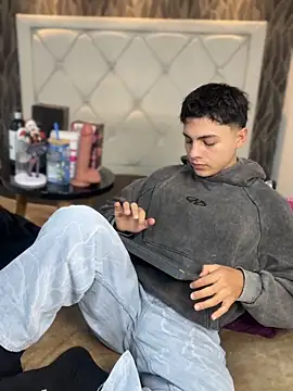 Samu Hott online show from 03-09-26, 08:23