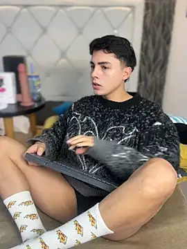 Samu Hott online show from 03-16-26, 08:22