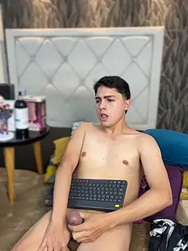 Samu Hott online show from 02-27-26, 08:30