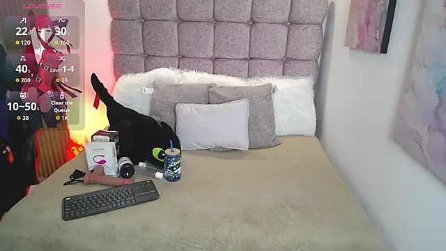 Snapshot of Samu_Hott chatting on 06-02-26, 08:09 Samu Hott online show from 06-02-26, 08:09