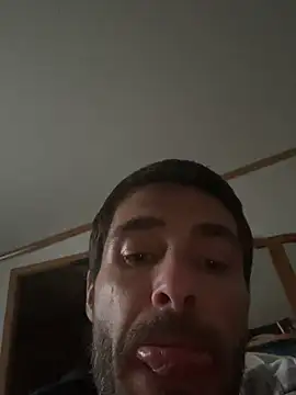 Snapshot of tommattsonn chatting on 06-28-26, 11:44 tommattsonn online show from 06-28-26, 11:44