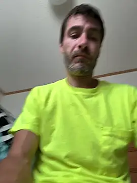 Snapshot of tommattsonn chatting on 06-30-26, 01:33 tommattsonn online show from 06-30-26, 01:33