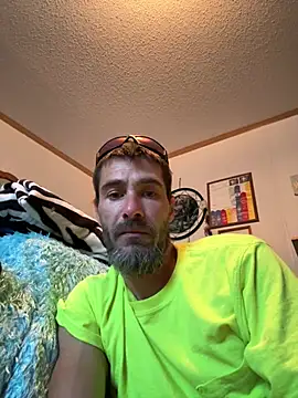 Snapshot of tommattsonn chatting on 06-07-26, 10:48 tommattsonn online show from 06-07-26, 10:48