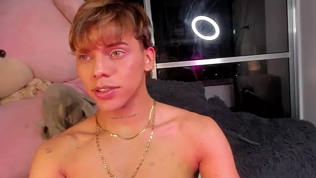 Snapshot of Visael_Xavier chatting on 02-02-26, 06:34 Visael Xavier online show from 02-02-26, 06:34