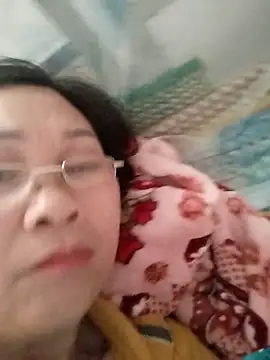 Snapshot of miko_nyan2006 chatting on 04-19-26, 02:34 miko nyan2006 online show from 04-19-26, 02:34