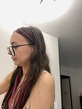 OliviaMorgan  online show from 05-28-26, 11:49