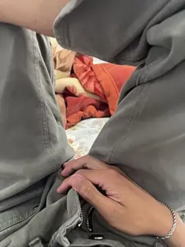 Snapshot of gold221298 chatting on 02-17-26, 12:24 gold221298 online show from 02-17-26, 12:24