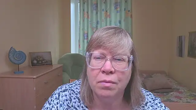 Snapshot of Emma_Eclipsee chatting on 03-01-26, 11:10 Emma Eclipsee online show from 03-01-26, 11:10