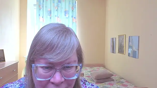 Emma Eclipsee online show from 03-28-26, 11:00