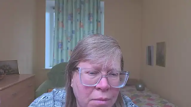 Emma Eclipsee online show from 03-19-26, 11:54