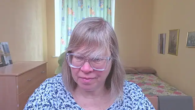 Snapshot of Emma_Eclipsee chatting on 02-24-26, 10:27 Emma Eclipsee online show from 02-24-26, 10:27