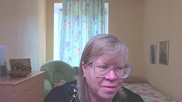 Emma Eclipsee online show from 03-21-26, 11:58