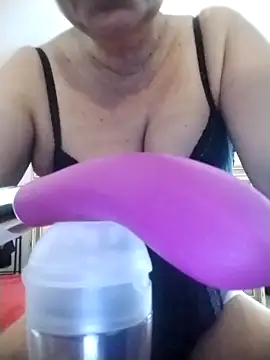 Snapshot of oxavector chatting on 02-13-26, 08:47 oxavector online show from 02-13-26, 08:47