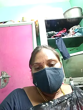 Snapshot of Tamil_Hot_Nisha chatting on 02-08-26, 04:59 Tamil Hot Nisha online show from 02-08-26, 04:59