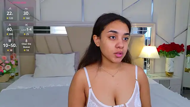 Luna Cortier online show from 04-06-26, 05:08