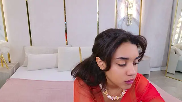 Luna Cortier online show from 03-23-26, 05:51