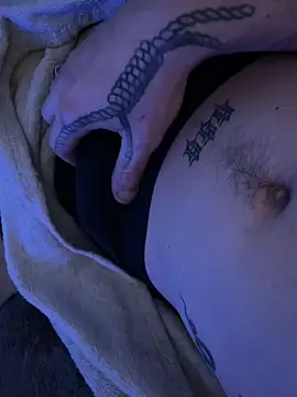 Piratee666 online show from 02-05-26, 02:40