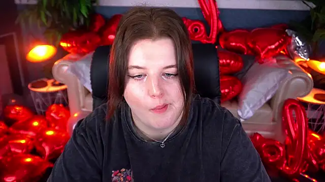 Snapshot of KristiFoxy chatting on 02-04-26, 01:28 KristiFoxy online show from 02-04-26, 01:28