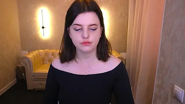 Snapshot of KristiFoxy chatting on 07-13-26, 05:18 KristiFoxy online show from 07-13-26, 05:18