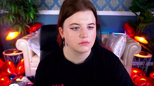 Snapshot of KristiFoxy chatting on 02-15-26, 05:19 KristiFoxy online show from 02-15-26, 05:19