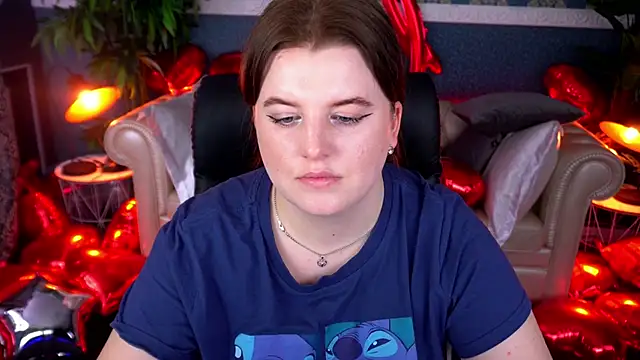 Snapshot of KristiFoxy chatting on 02-10-26, 01:32 KristiFoxy online show from 02-10-26, 01:32