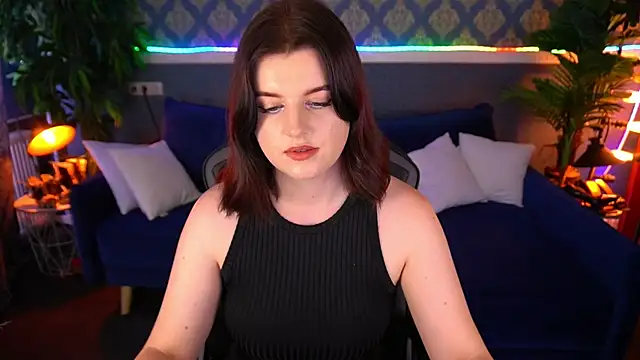 Snapshot of KristiFoxy chatting on 07-12-26, 12:39 KristiFoxy online show from 07-12-26, 12:39