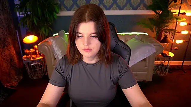 Snapshot of KristiFoxy chatting on 06-16-26, 12:27 KristiFoxy online show from 06-16-26, 12:27