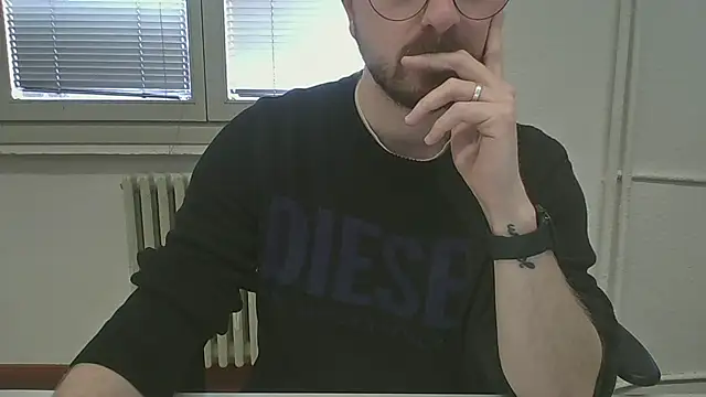 ItalianAlex online show from 03-27-26, 01:23