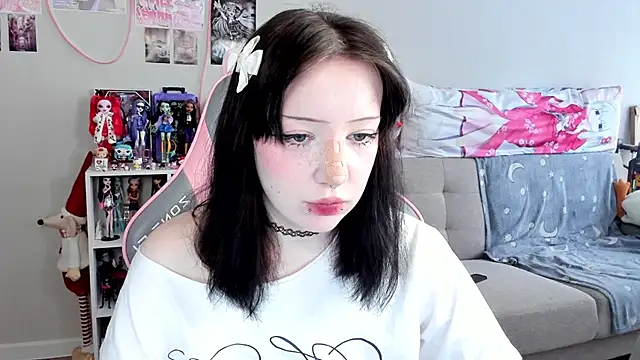 MollysLand online show from 04-17-26, 09:56