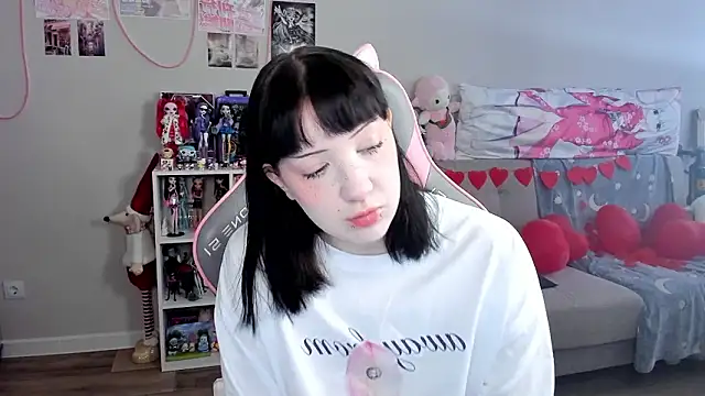 MollysLand online show from 02-19-26, 08:11