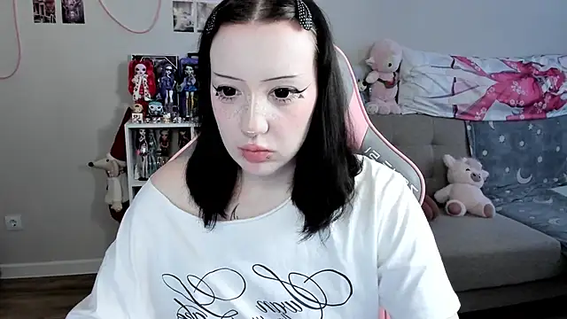 MollysLand online show from 03-30-26, 07:54