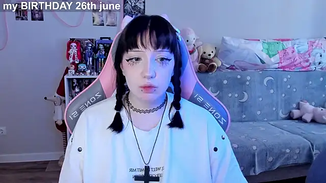 MollysLand online show from 06-09-26, 07:31