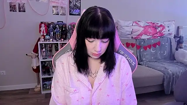 MollysLand online show from 02-24-26, 07:42