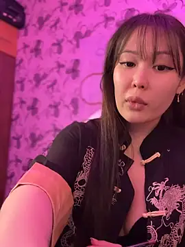 Snapshot of YukiiTYAN chatting on 03-24-26, 02:39 YukiiTYAN online show from 03-24-26, 02:39