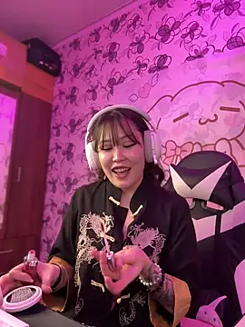 Snapshot of YukiiTYAN chatting on 03-18-26, 01:46 YukiiTYAN online show from 03-18-26, 01:46
